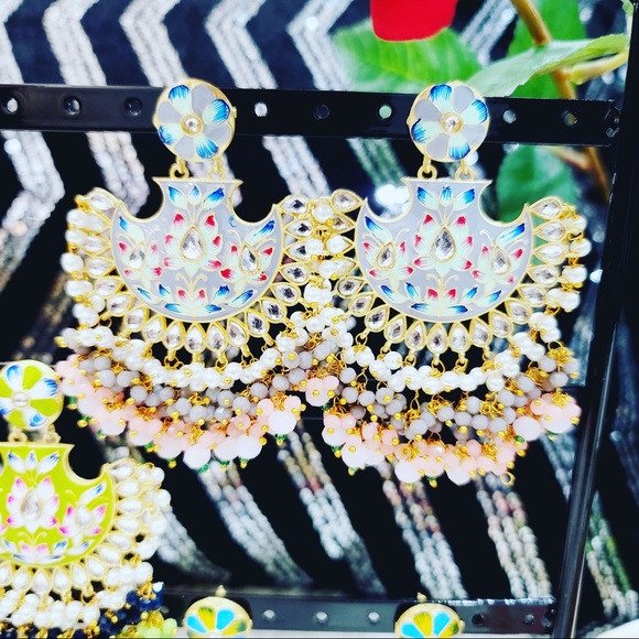 Meena kundan earrings - Picture 2 of 2